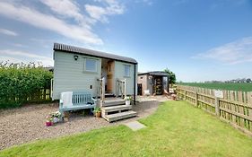 Hetton Law Shepherds Hut, Northumberland